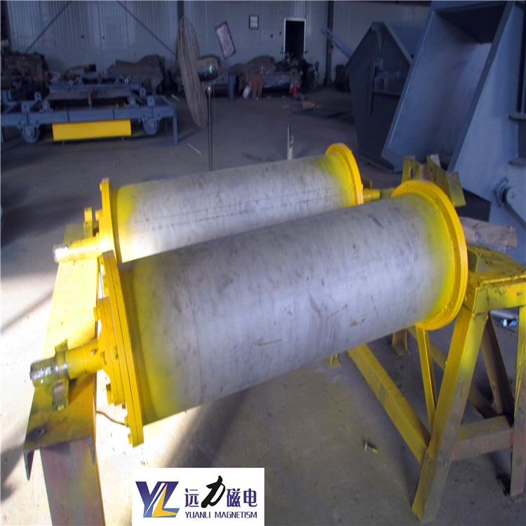 半逆流永磁磁选机，贵州半逆流型永磁磁选机_小型贵州半逆流型永磁磁选机_贵州半逆流型永磁磁选机视频价格 